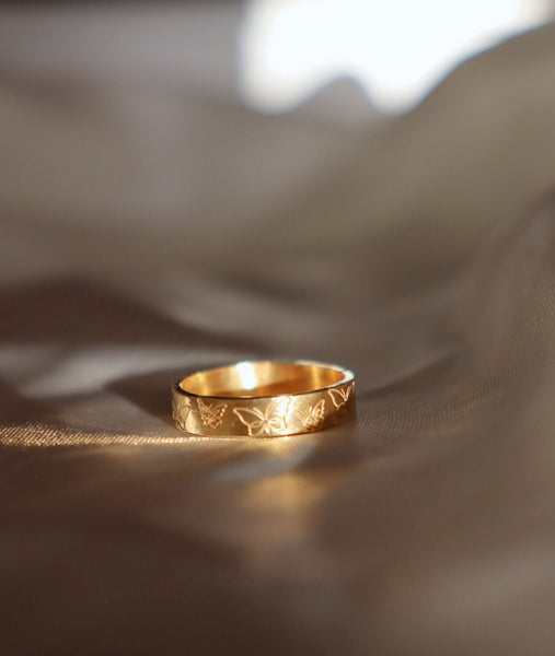 Butterfly ring