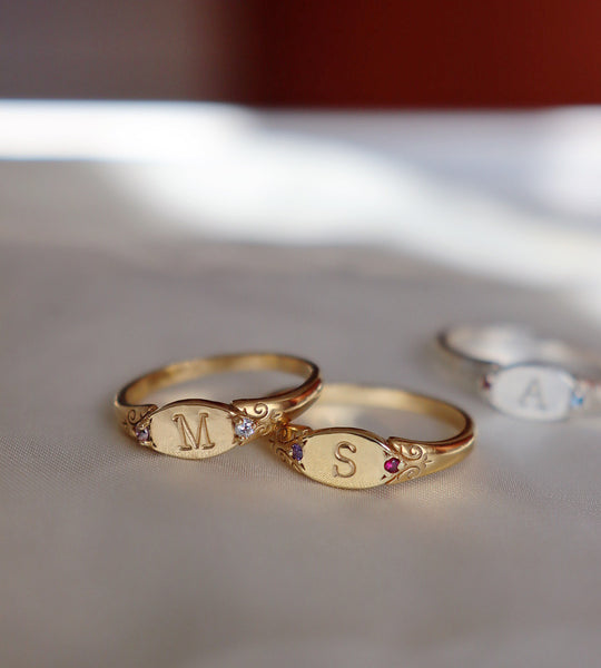 Vintage inspired signet ring