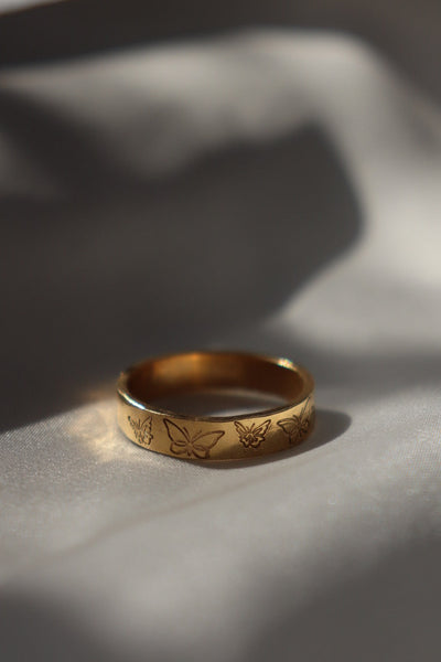 Butterfly ring