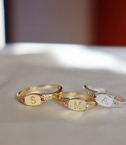 Vintage inspired signet ring