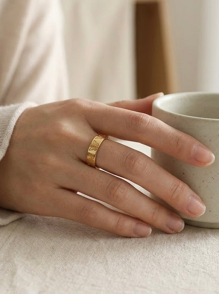 Butterfly ring